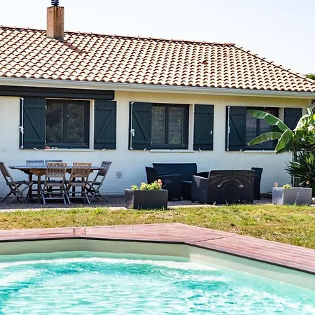 Villabassin☆6pers☆piscine☆vélos Hotel 4*